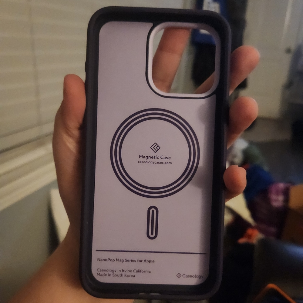 Caseology Nano Pop Mag Silicone Case for iPhone 14 Pro Max - Picture 5 of 5